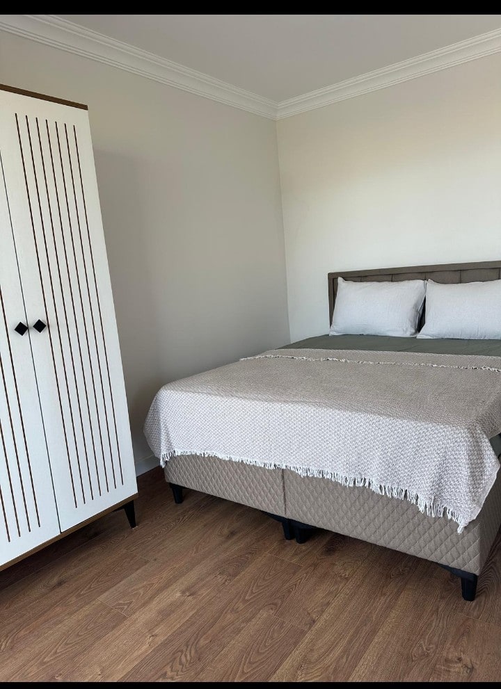 Спална соба со покрив