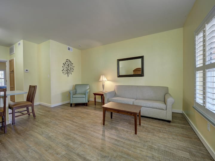 Deluxe Kitchenette - Port Aransas, TX
