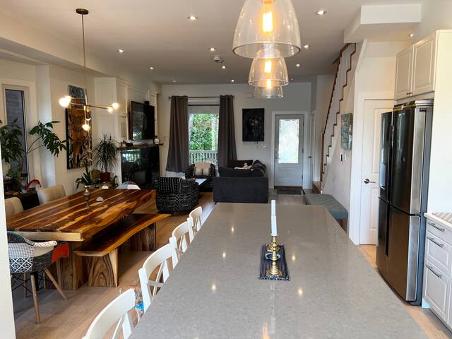 Funky Home in Little Italy gallery image 4