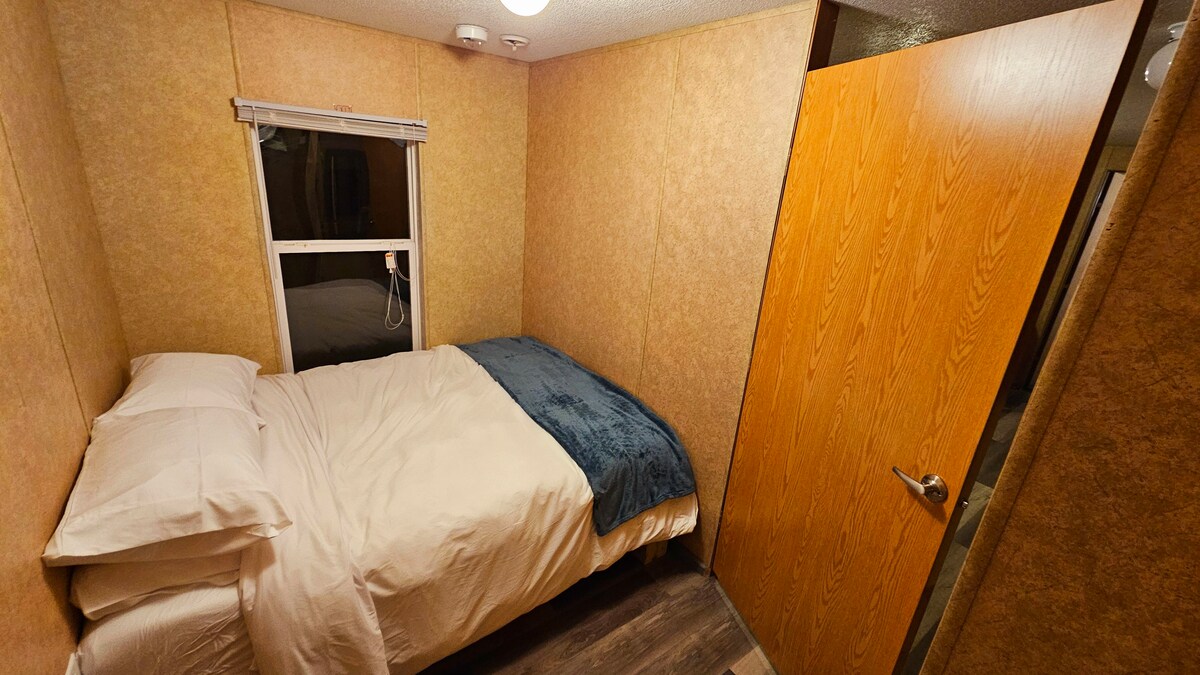 Kitanda aina ya Queen 60x78