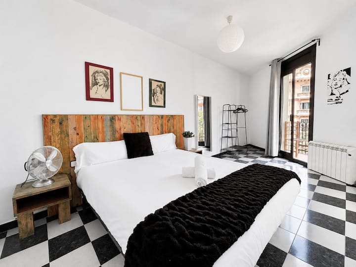 3 Bedrooms | Prime Eixample Location - Barcelona