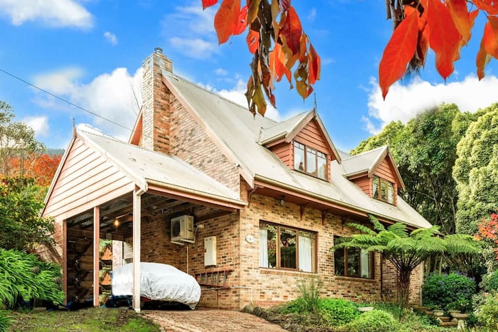 Quiet 3BR Cottage | Garden Retreat near River