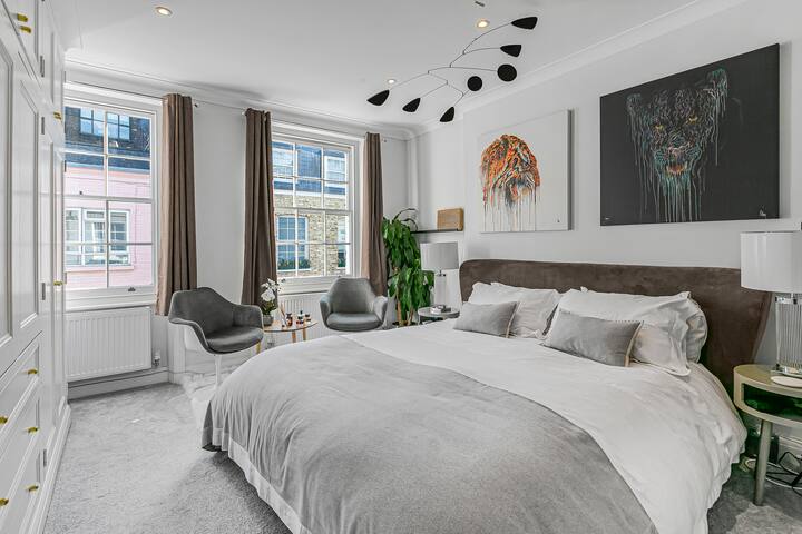 Luxury House with Home Gym | Behind V&A Museum gallery image 4