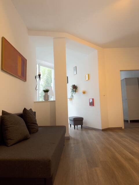 Jay-BnB - Modern Furnished Port Apartment