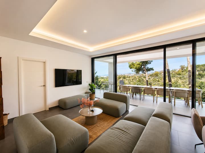 Villa Pinares De San Antón Sea,city&mountain Views - Málaga