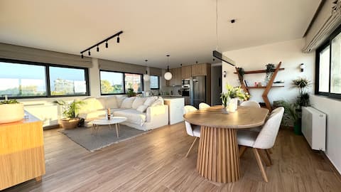 Wraparound View Luxury Hideaway