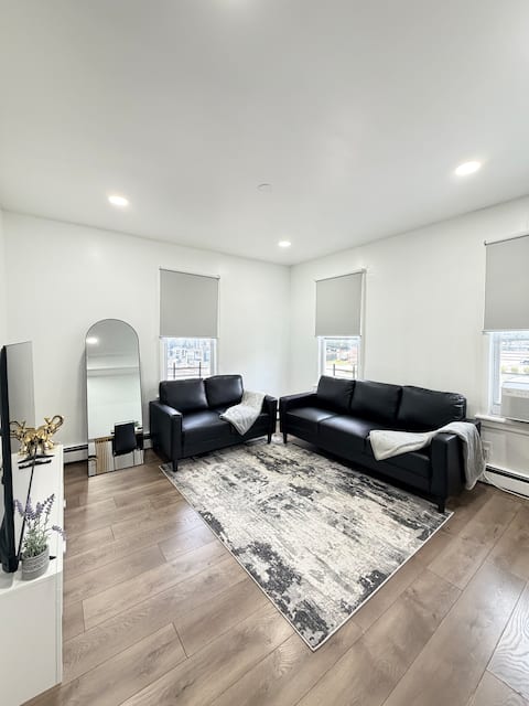 FamilyHome|4Bedroom|2Bath|Sleep15|Near NYC|Parking