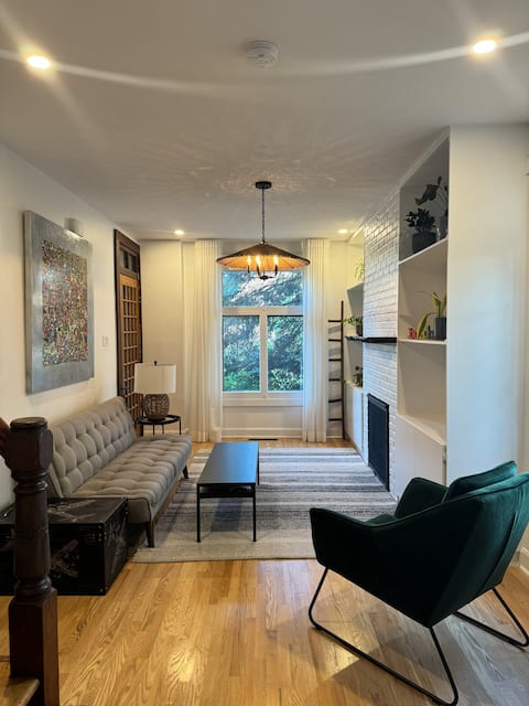 Top performing Airbnb: Springfield House in Longueuil