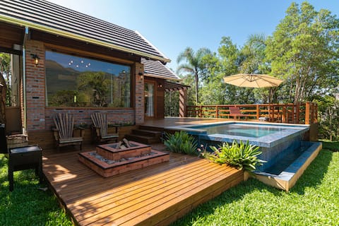 Araçá Chalet Heated Pool