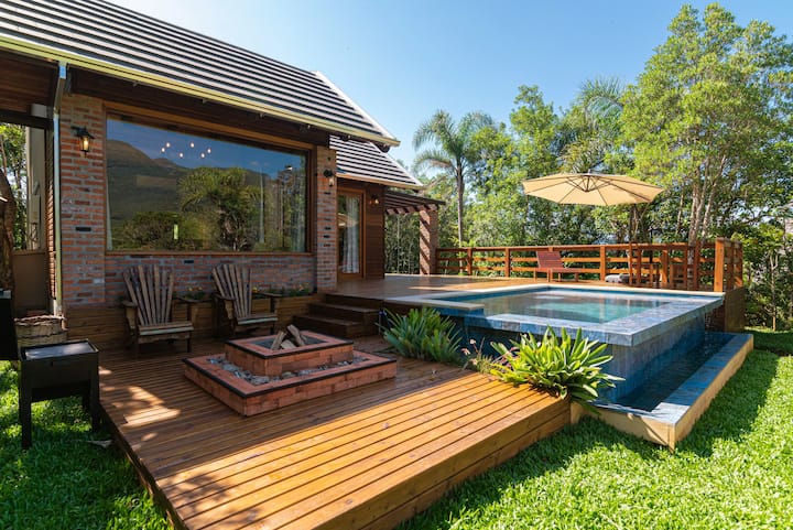 Araçá Chalet Heated Pool
