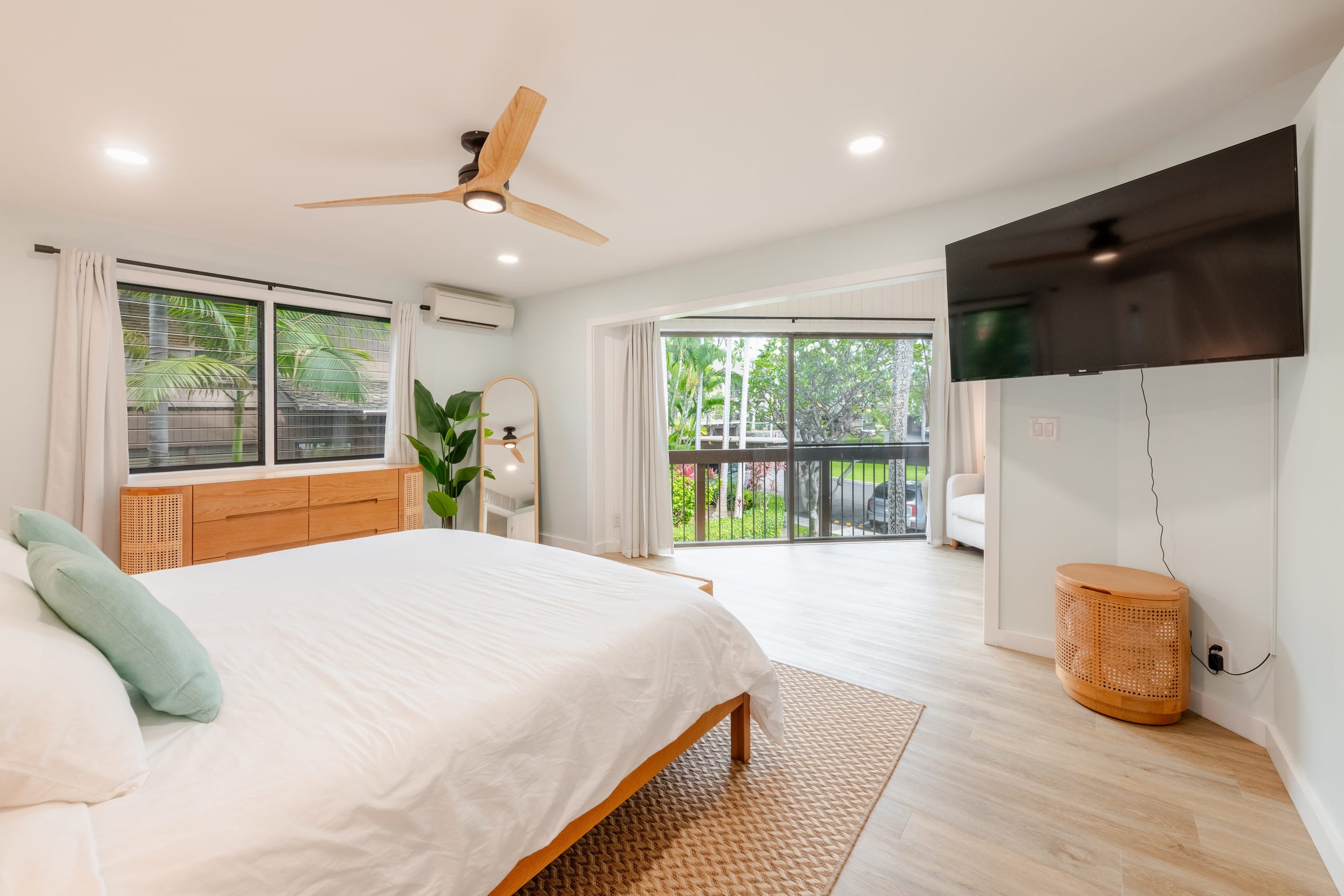 Condo in Kailua-Kona · ★4.98 · 1 bedroom · 3 beds · 2 baths - Image 24