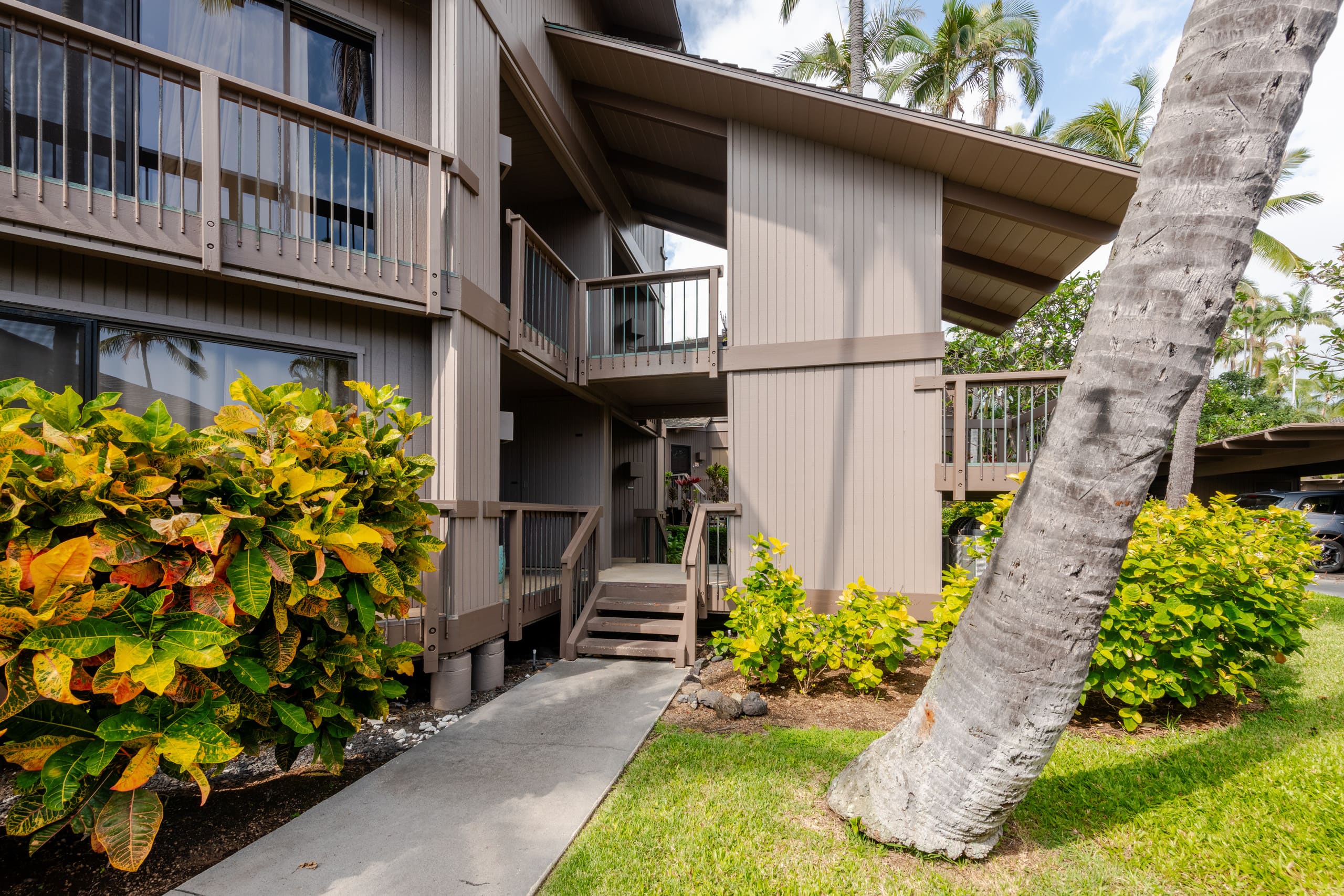 Condo in Kailua-Kona · ★4.98 · 1 bedroom · 3 beds · 2 baths - Image 40