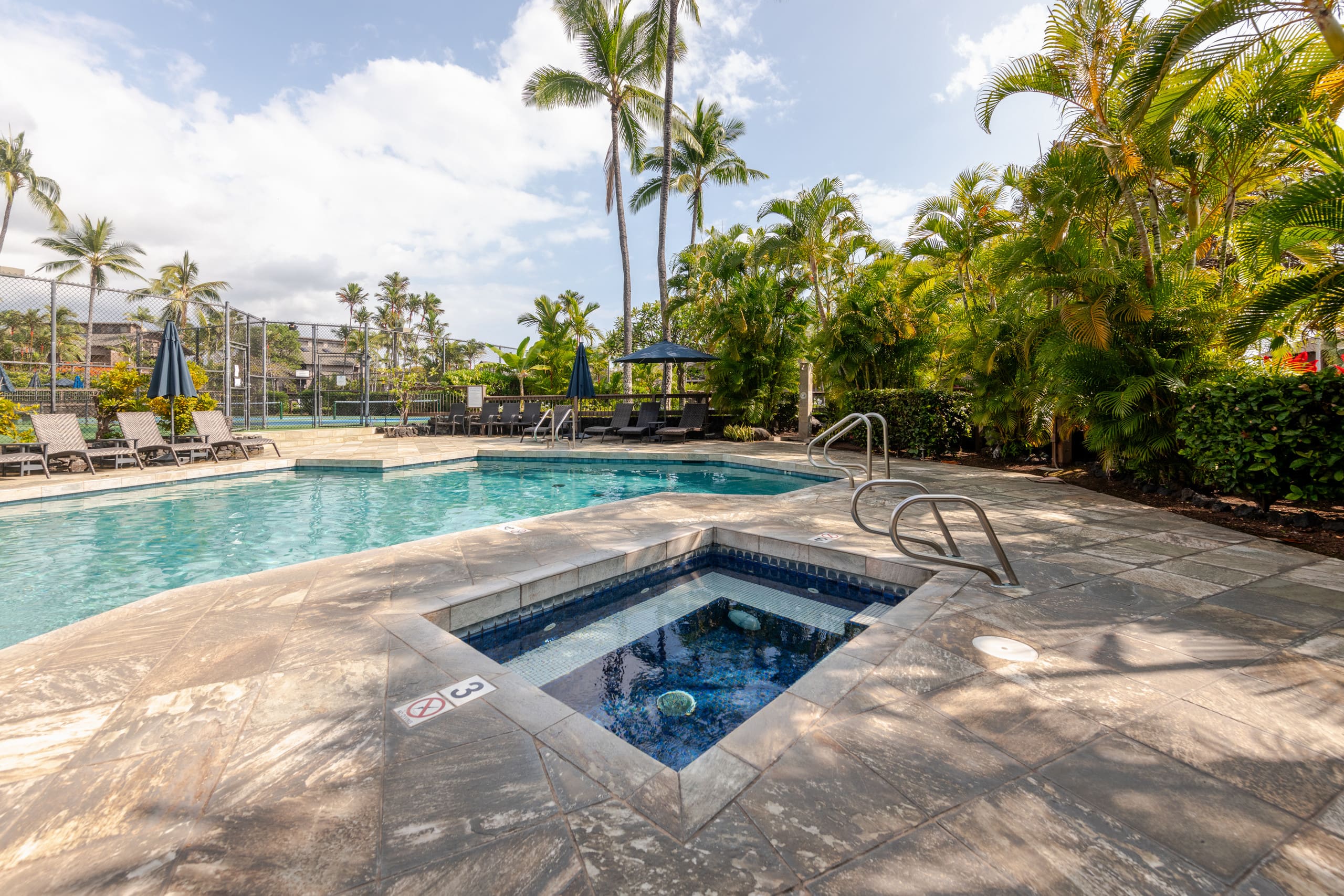 Condo in Kailua-Kona · ★4.98 · 1 bedroom · 3 beds · 2 baths - Image 53