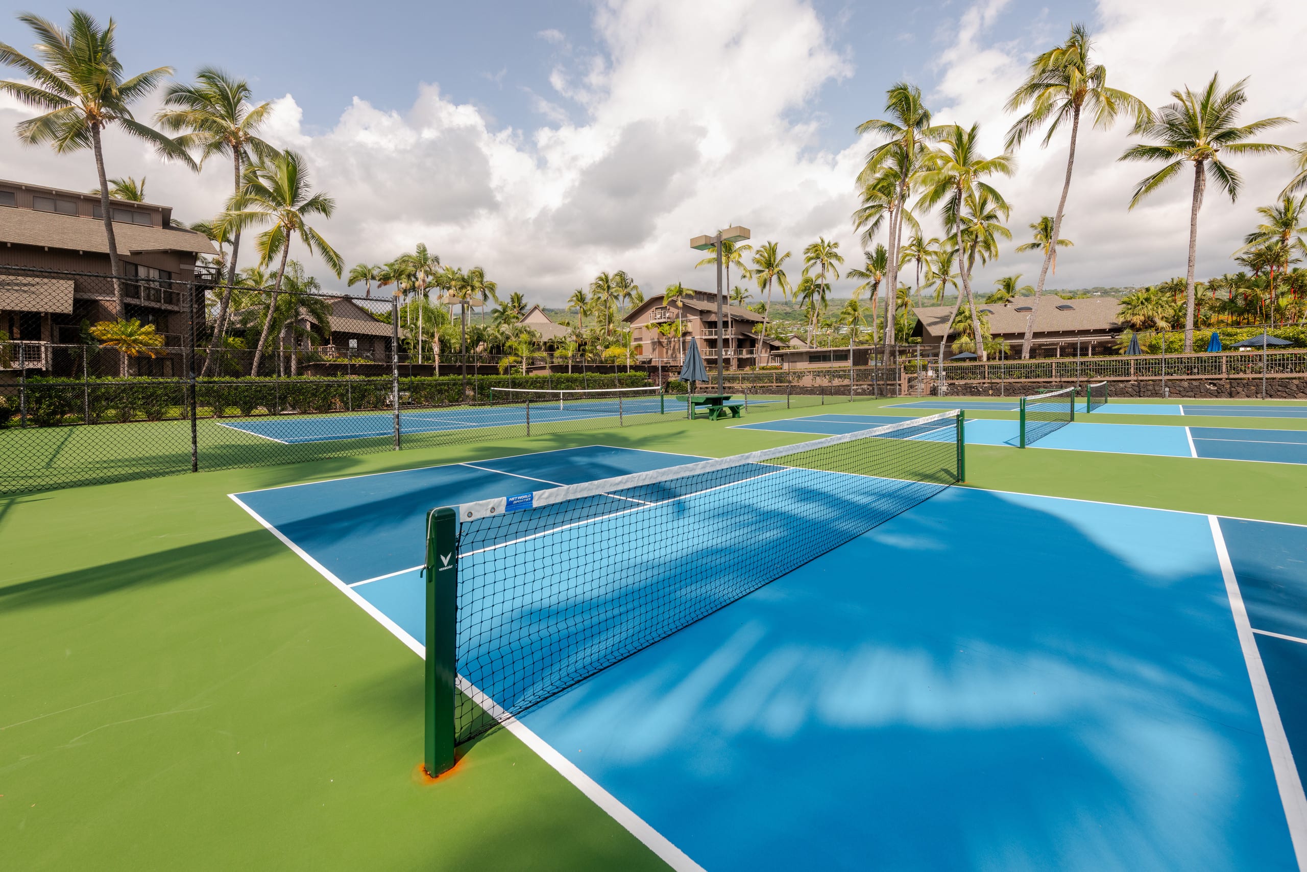 Condo in Kailua-Kona · ★4.98 · 1 bedroom · 3 beds · 2 baths - Image 65