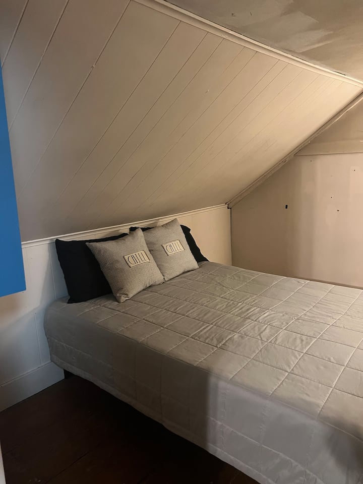 საძინებელი 2