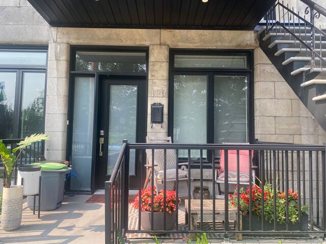 Sud West Modern Montreal Apartment