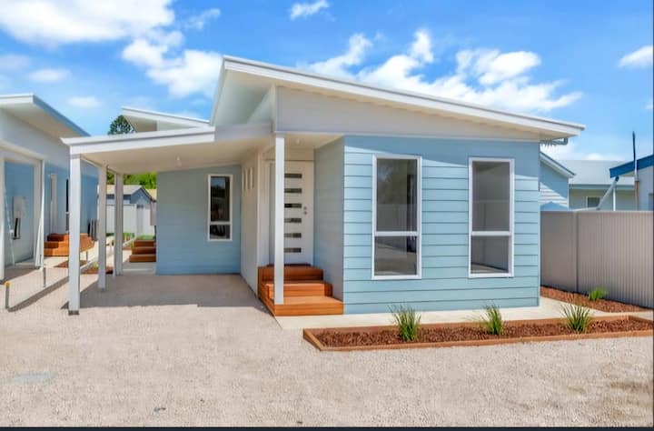 Modern Urban Getaway Beach House. - Victor Harbor