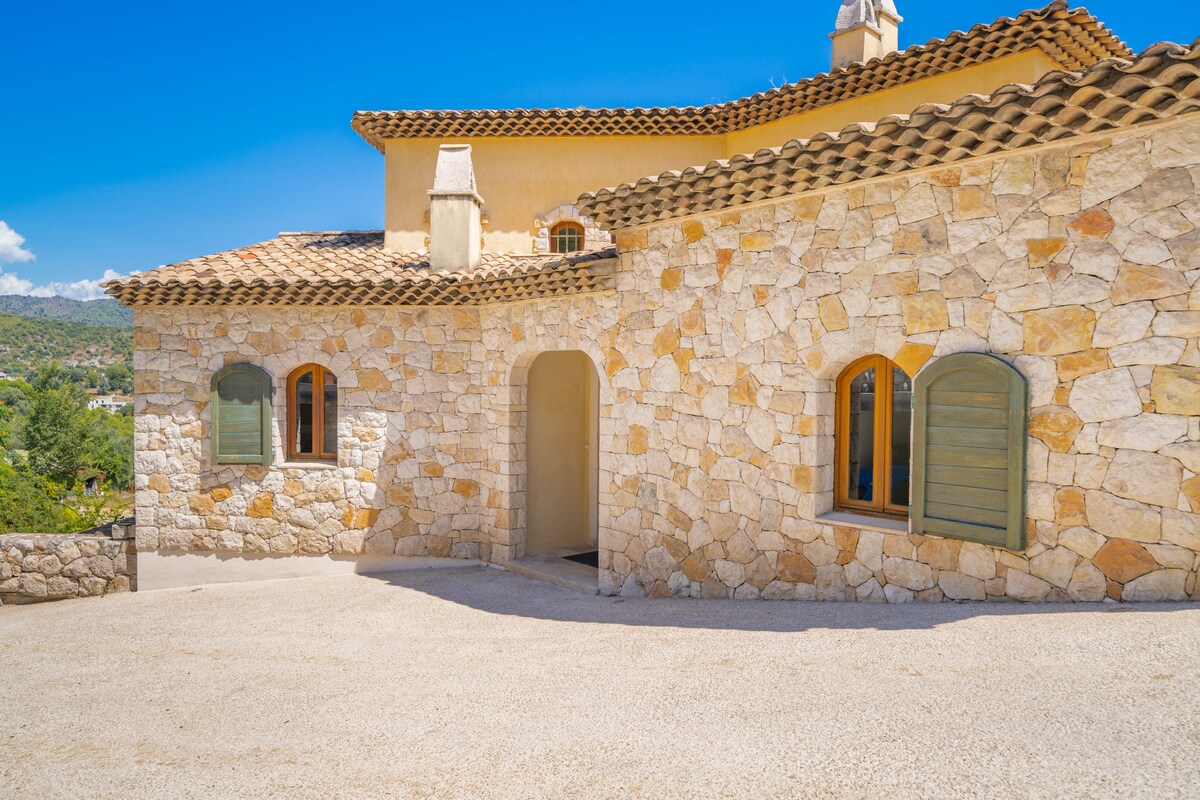 Villa Marguerite — view 4