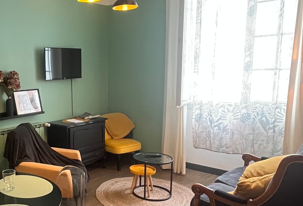 Leistungsstarkes Airbnb: Large 3-bedroom Hasparren village 10 min from Cambo Thermal Baths in Hasparren