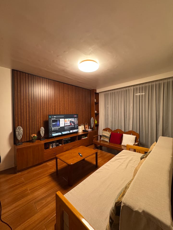 Living room 2