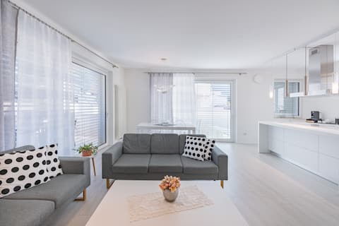 Top Airbnb: Talvera Penthouse-125sqm with garage in the center of Bolzano in Bolzano