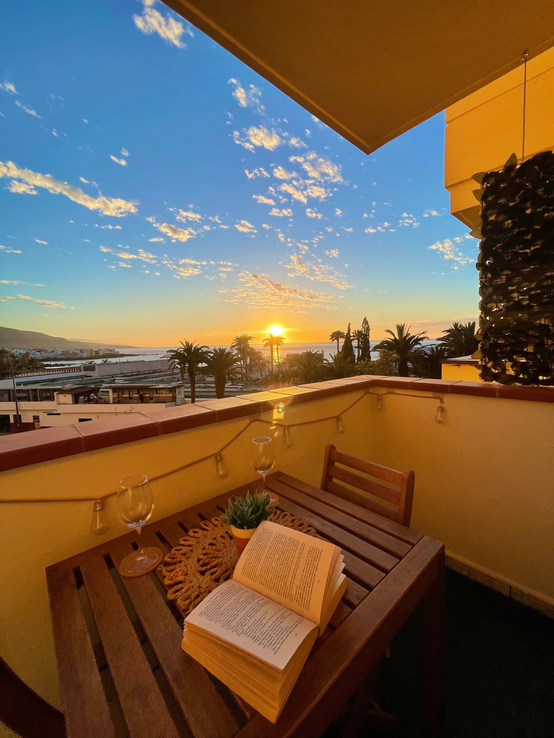 Atlantic Views • Private Terrace • Beach 5 min