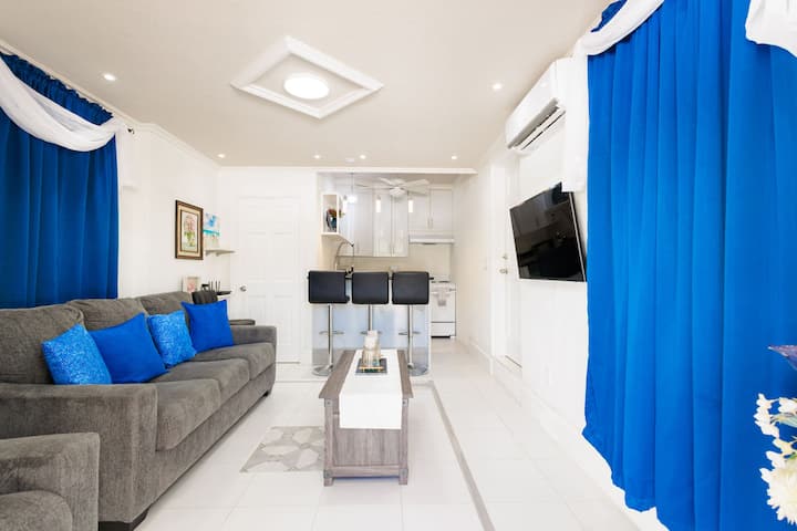 Elegant Two Bedroom Suite With Sofa Bed - Anguilla