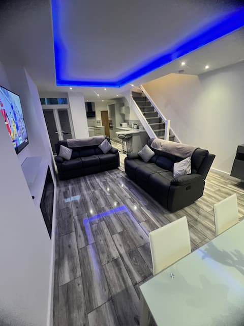 Willow cottage,3 bed home near BPW&
Brecon Beacons