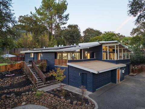 Duplex Hideaway by the River