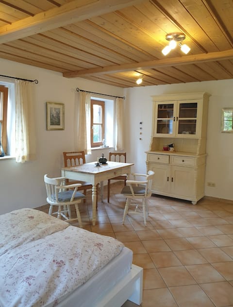 Quiet, charming apartment