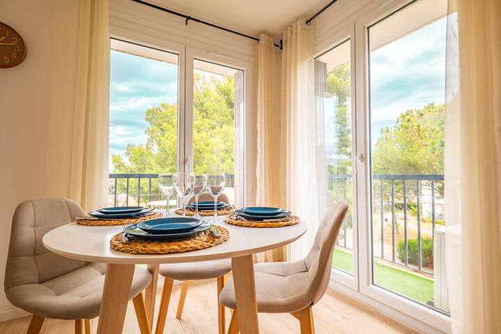 Entire home with 2 bedrooms in Perpignan - Charmant Appartement -Cllim-parking-wifi