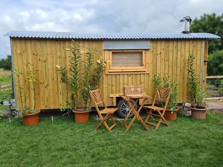 Poachers Keep, Shepherd’s Hut - Stoke-on-Trent
