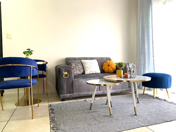 Comfy 1 Bedroom Apartment - Johannesburg South