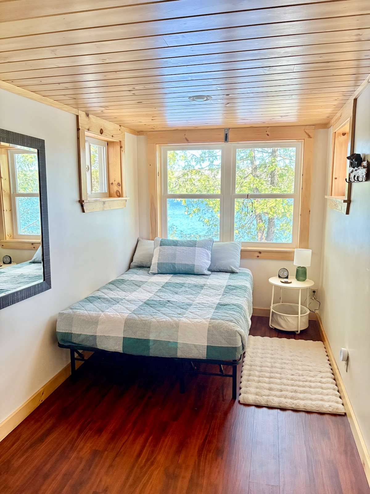 საძინებელი 2