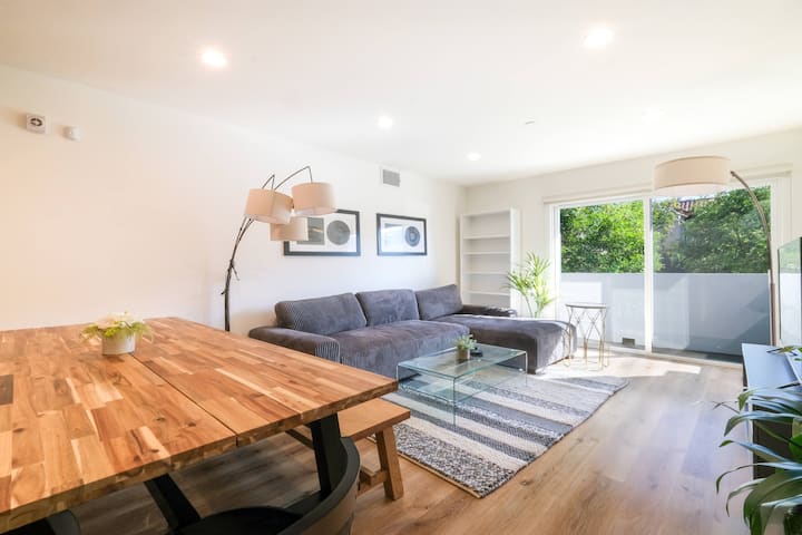 Prime Location 5bd By Beverly Center - Beverly Hills, CA