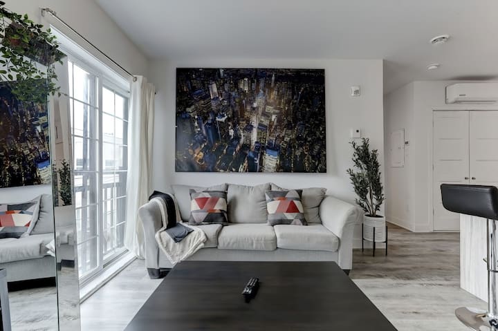 Griffintown Jewel |Stylish & Spacious - Montréal