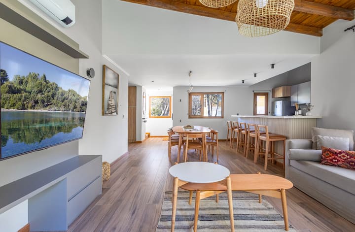 Hermosa Casa Con Parilla, Jardín Y Jacuzzi - San Carlos de Bariloche