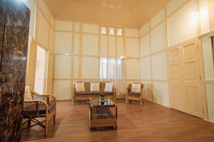 Entire Home In Shillong - Cozy 4bhk | Free Parking - Shillong
