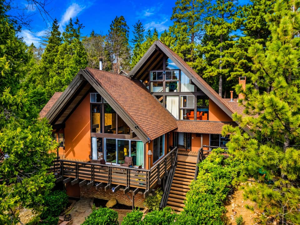 Peninsula Chalet | Theater, Games, Poker & Views