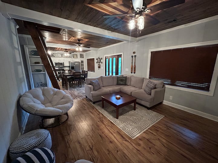 Cozy River Chalet - Mississippi