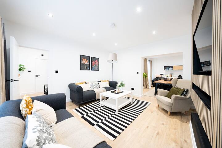 The Green Coach House gallery image 2