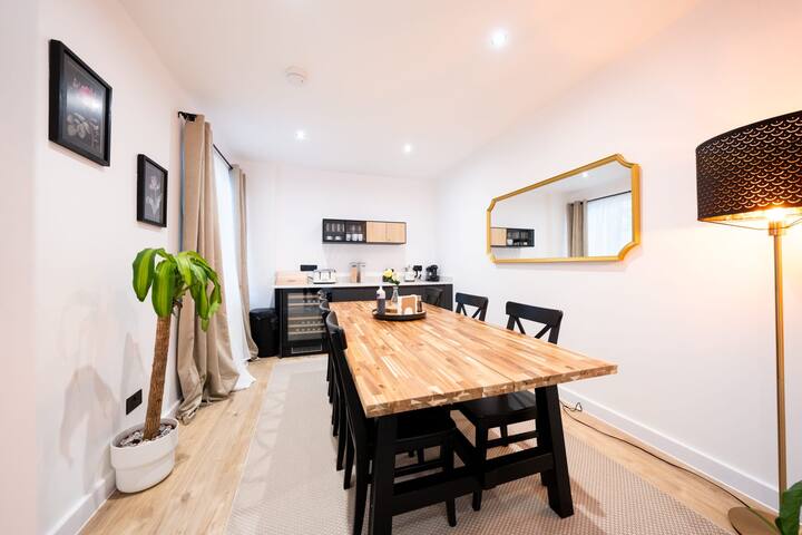 The Green Coach House gallery image 5