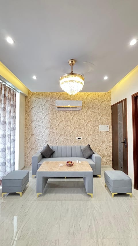 Urban Oasis - Luxury Smart Home Zirakpur