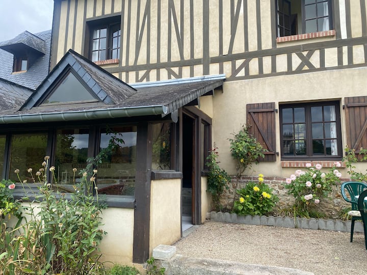 "Bellevue" Maison normande au cœur de Le-Bec-Hellouin