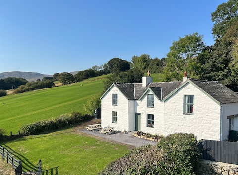 Rhiw Farmhouse Conwy Snowdonia Wales