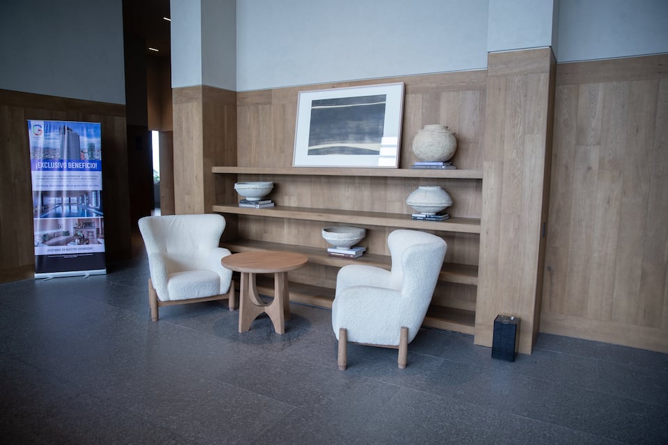 Modern stay at Bgrand — pool, gym & security — photo 5