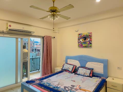 Grand Luxury Flat & Green Views 3BHK