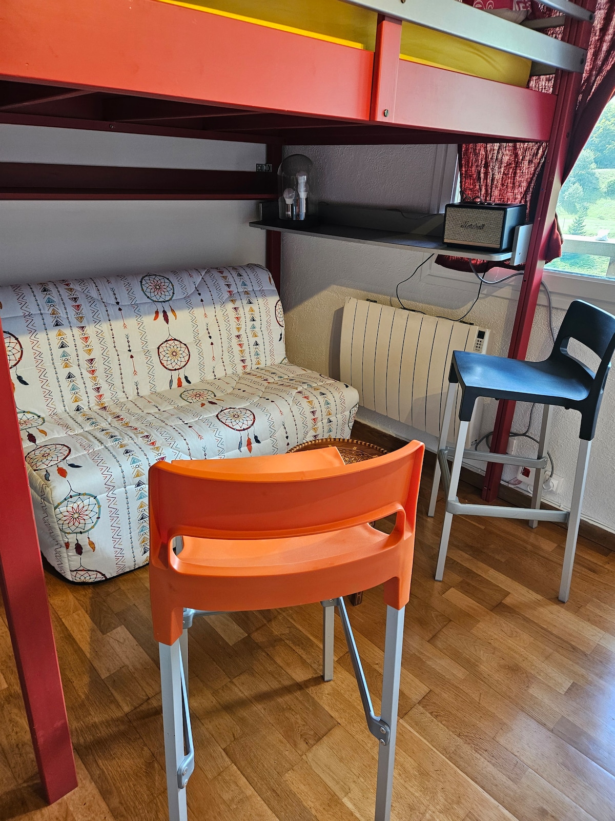 Successful Airbnb property: Cozy studio at the station in Eaux Bonnes