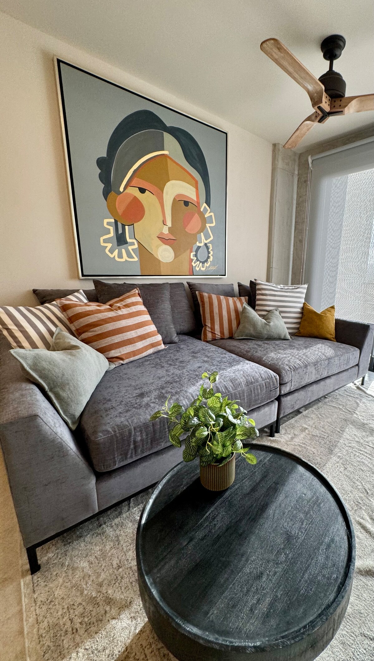 Anuncio de Airbnb popular: Superhost/very close to the beach/roof and pool/gym en Supermanzana 3