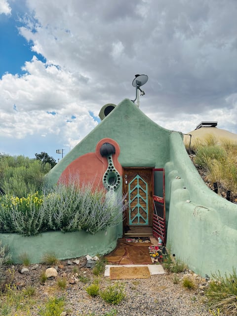 Hummingbirds Nest Earthship- Taos